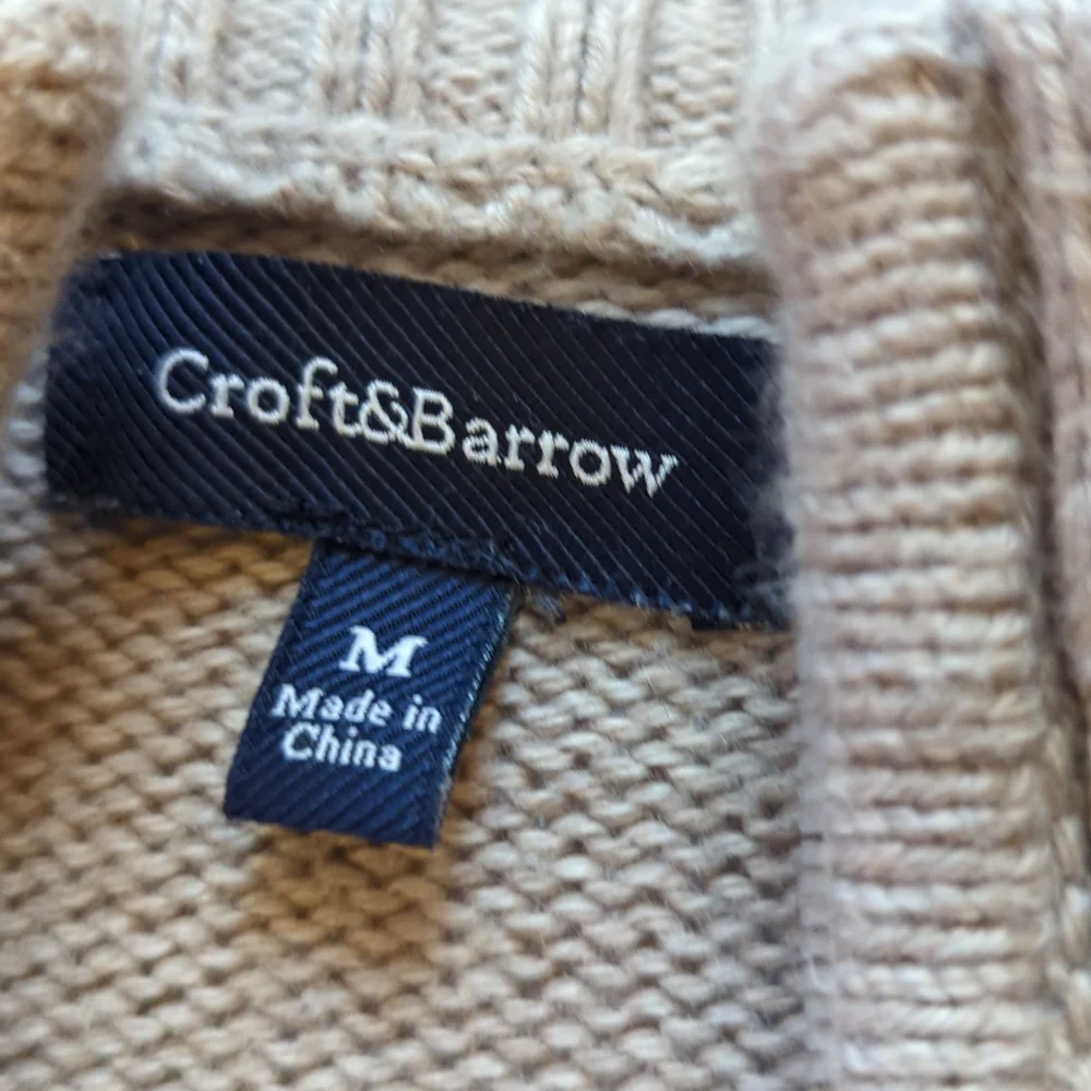 Men's Medium sweater 1/4 zip - Picture 2 of 7